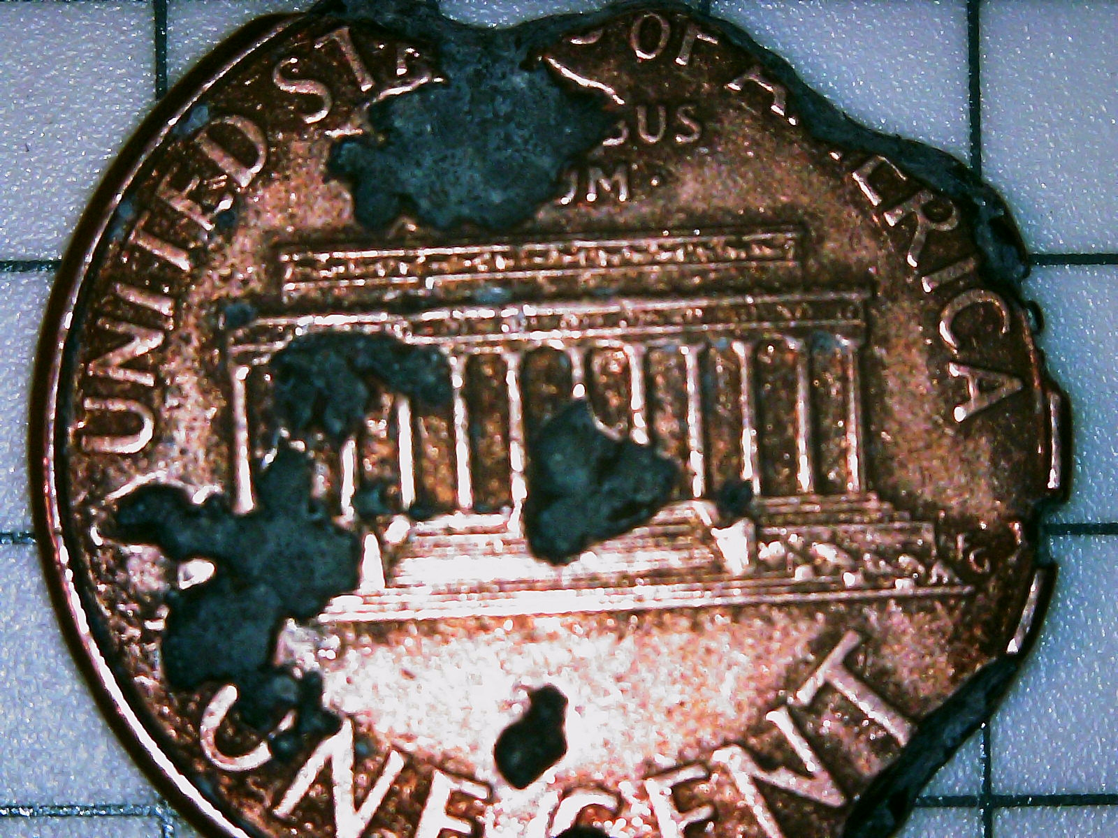 2005 damaged cent rev.jpg