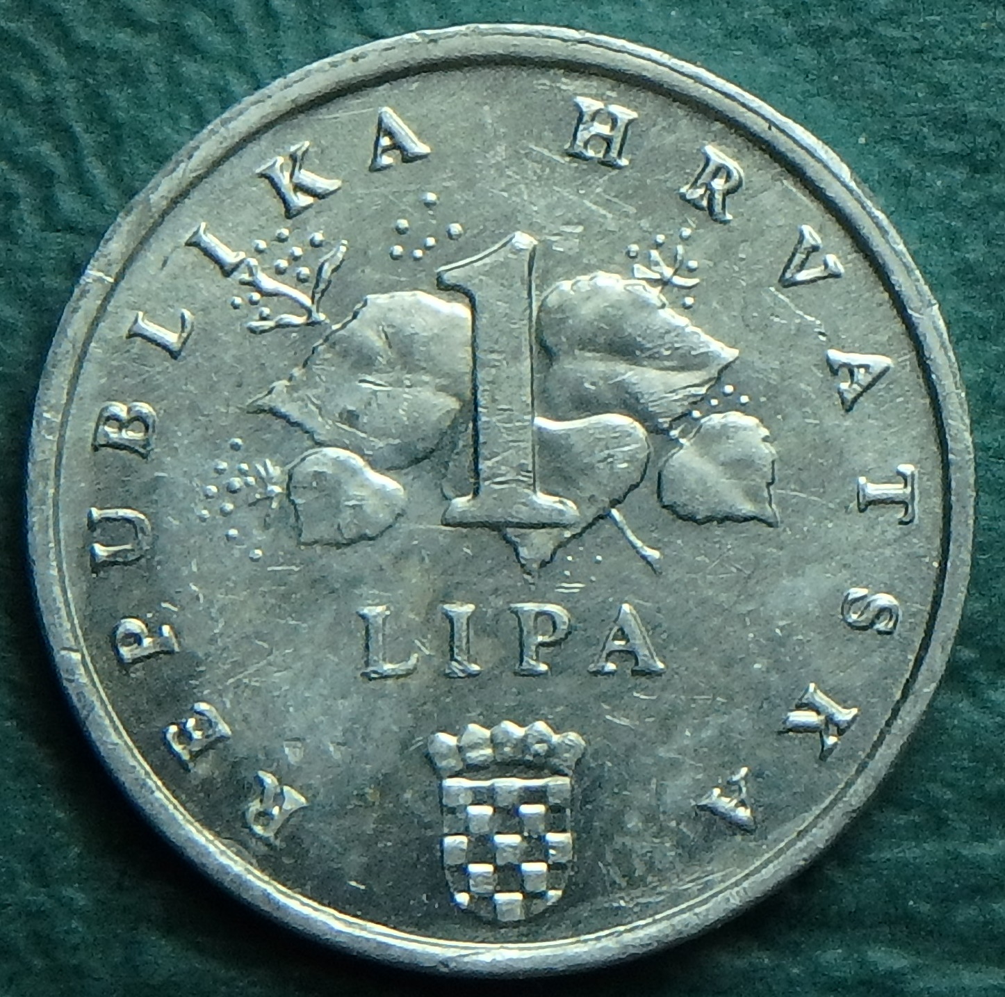 2005 HR 1 l rev.JPG