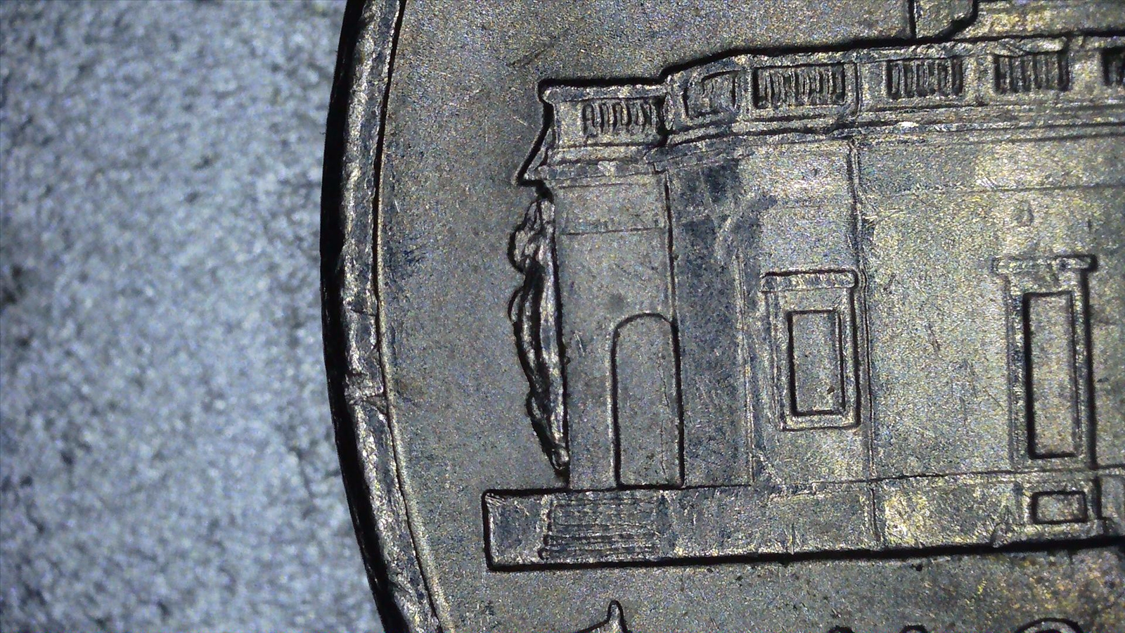 2006 P Nickel Die chip zoom rev.jpg