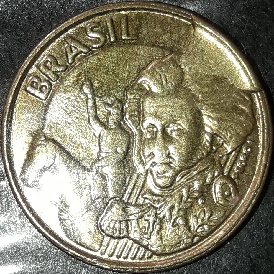 2008 10 centavos Brazil - CUD on obverse.jpg