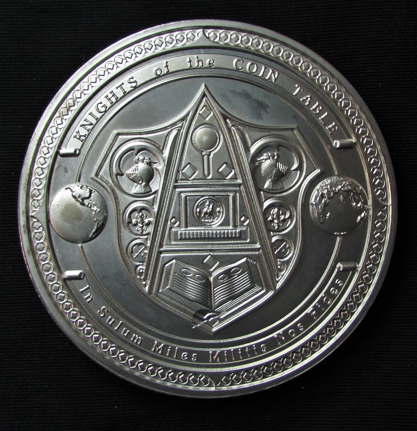 2010 KOTCT Medal (63mm Gary Burke) - reverse.JPG