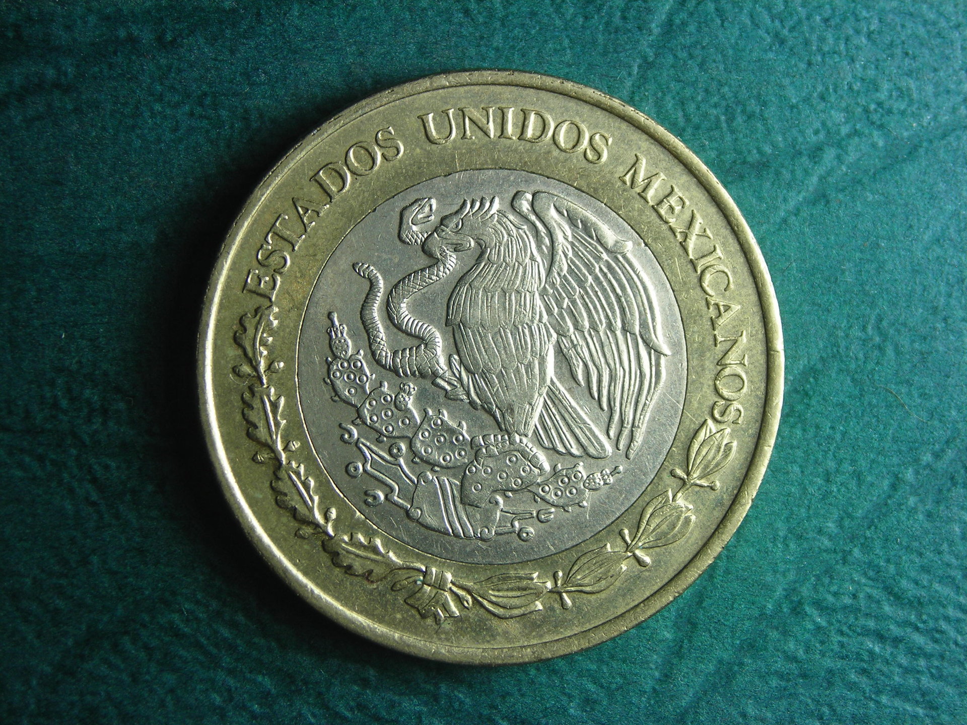 2015 Mexico 10 peso obv.JPG