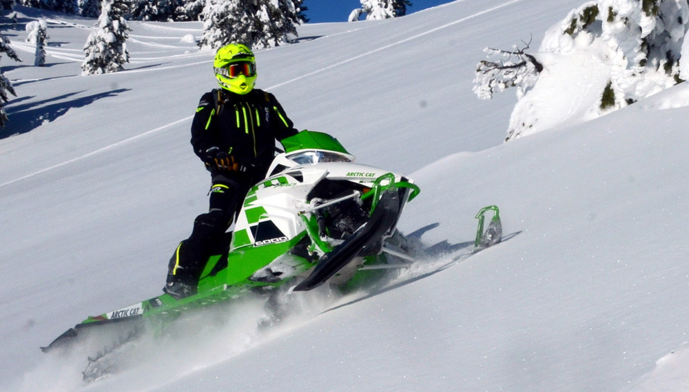 2017-Arctic-Cat-M6000-Sno-Pro.jpg
