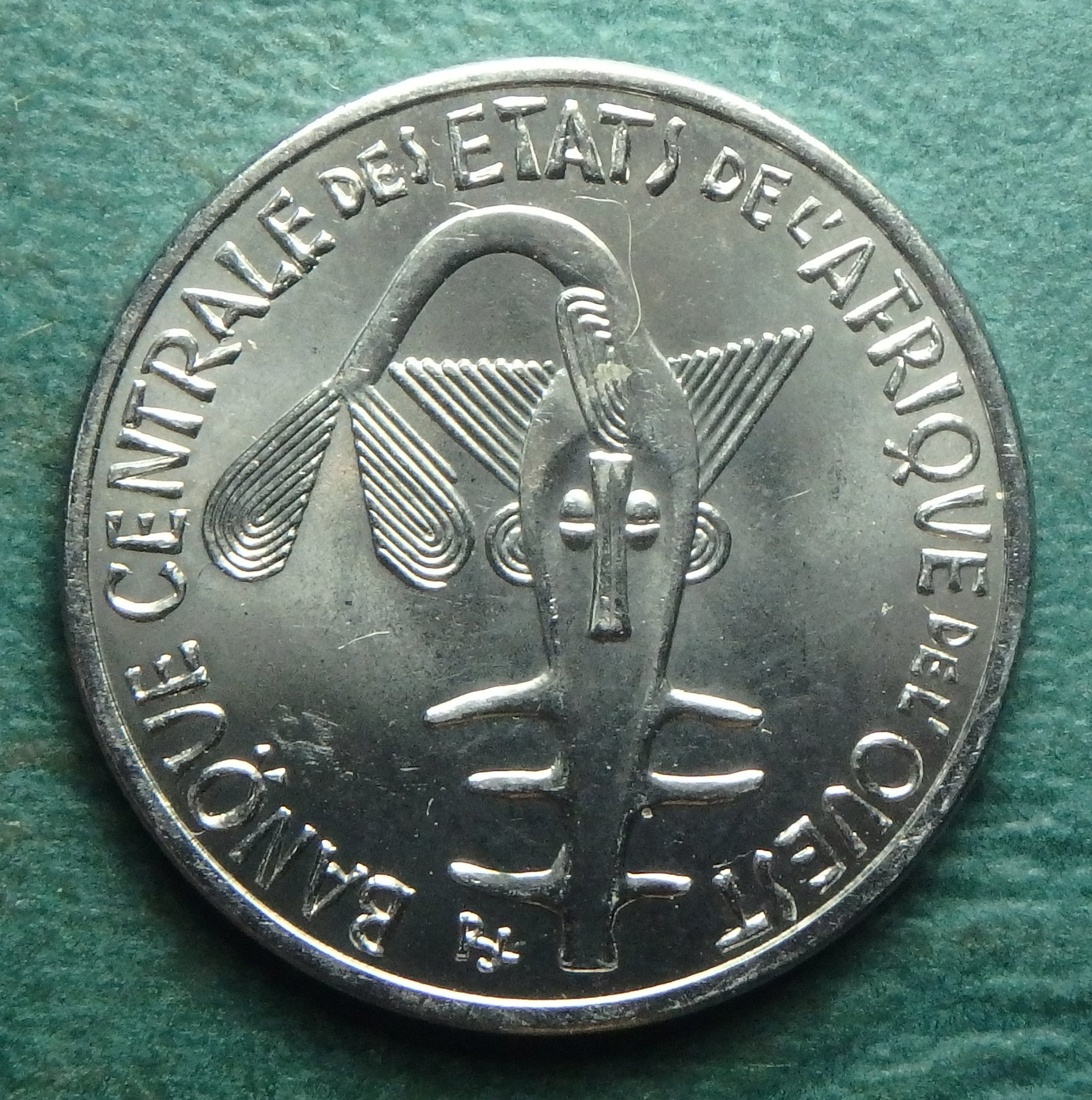 2017 NE 100 FCFA obv.JPG