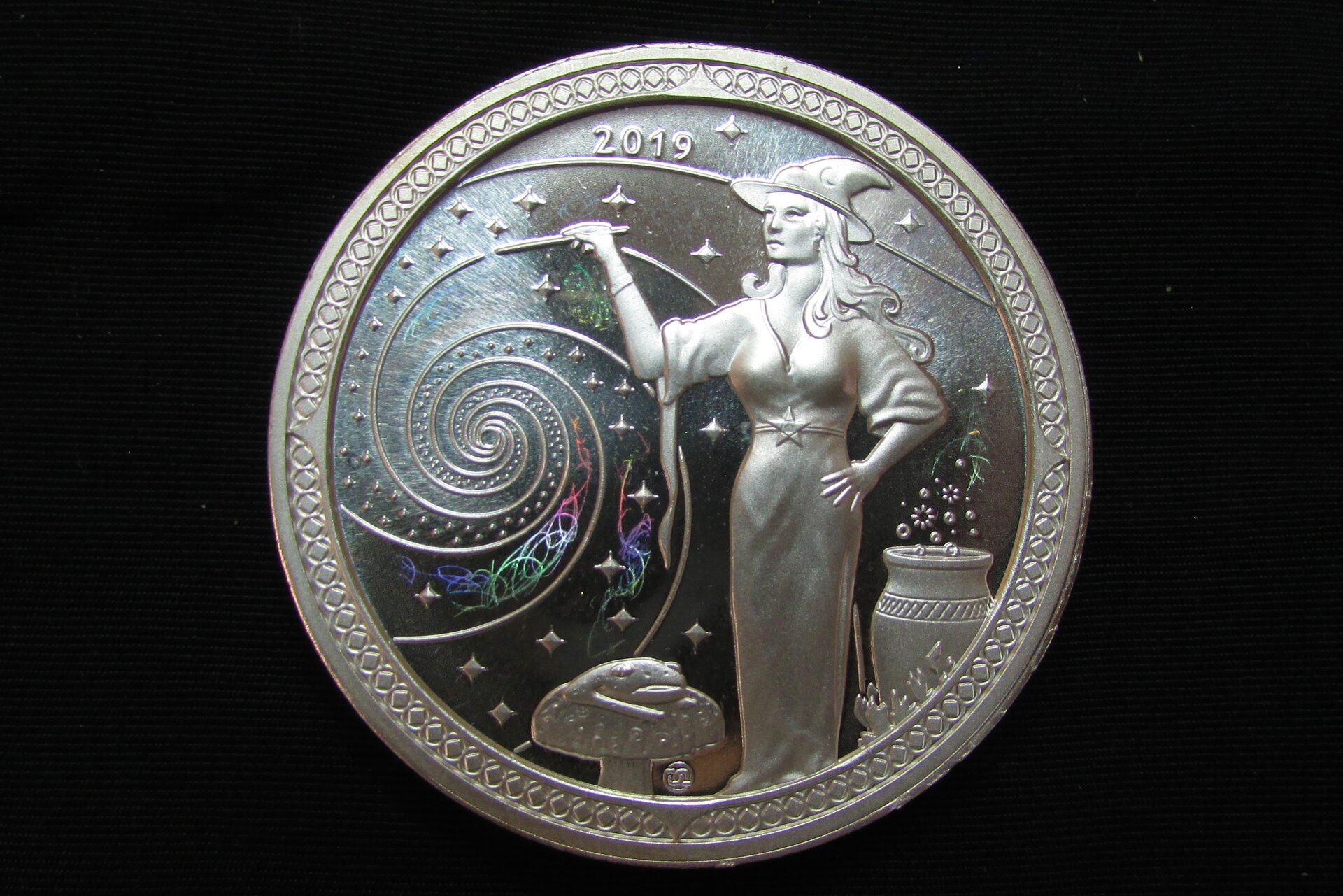 2019 KOTCT 93g Silver Holigraphic - 50mm - obverse.jpg