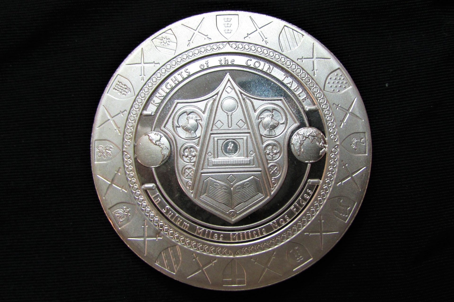 2019 KOTCT 93g Silver Holigraphic - 50mm - reverse.jpg