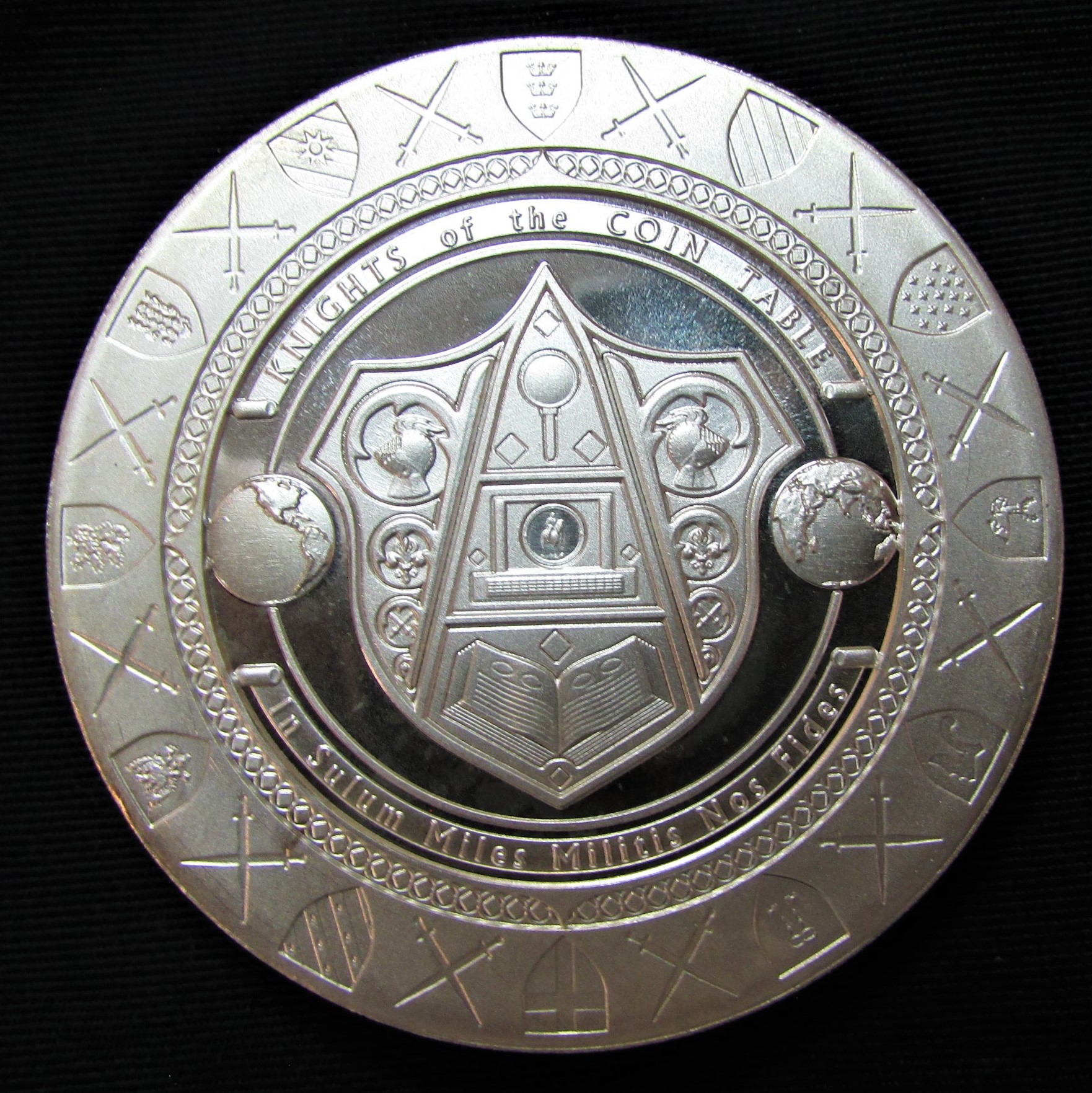 2019 KOTCT 93g Silver Holigraphic - 50mm - reverse.jpg