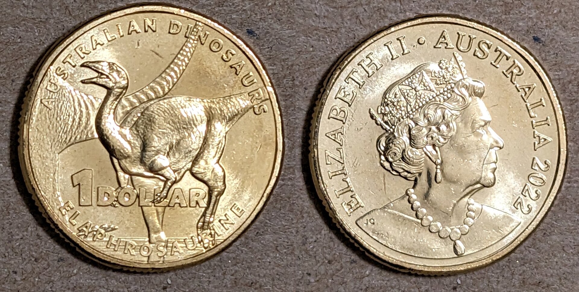 2022 australia 1 dollar elaphrosaurine.jpg