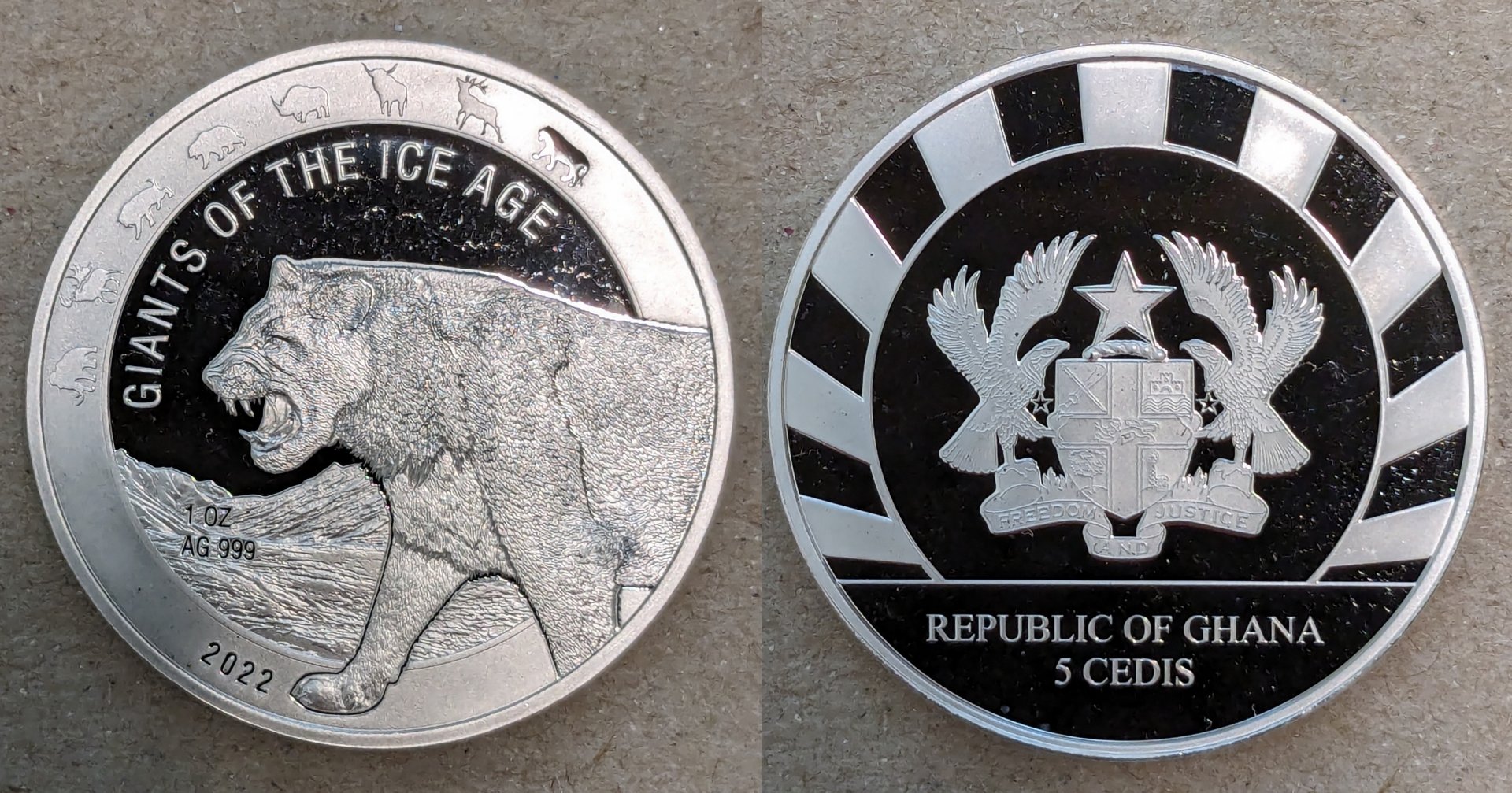 2022 ghana 5 cedis cave lion.jpg