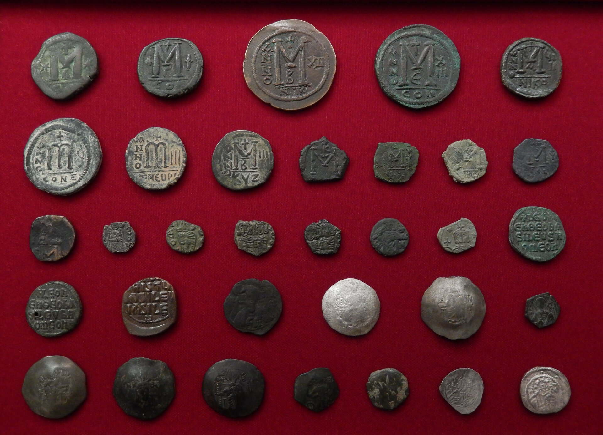 2022_02_19_My_Byzantine_Coins_reverse_1_clipped.jpg