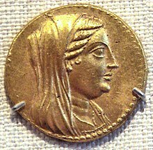 220px-BerenikeIIOnACoinOfPtolemyIII.jpg