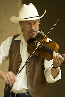 220px-Fiddler_in_Wichita_Riverfest.jpg