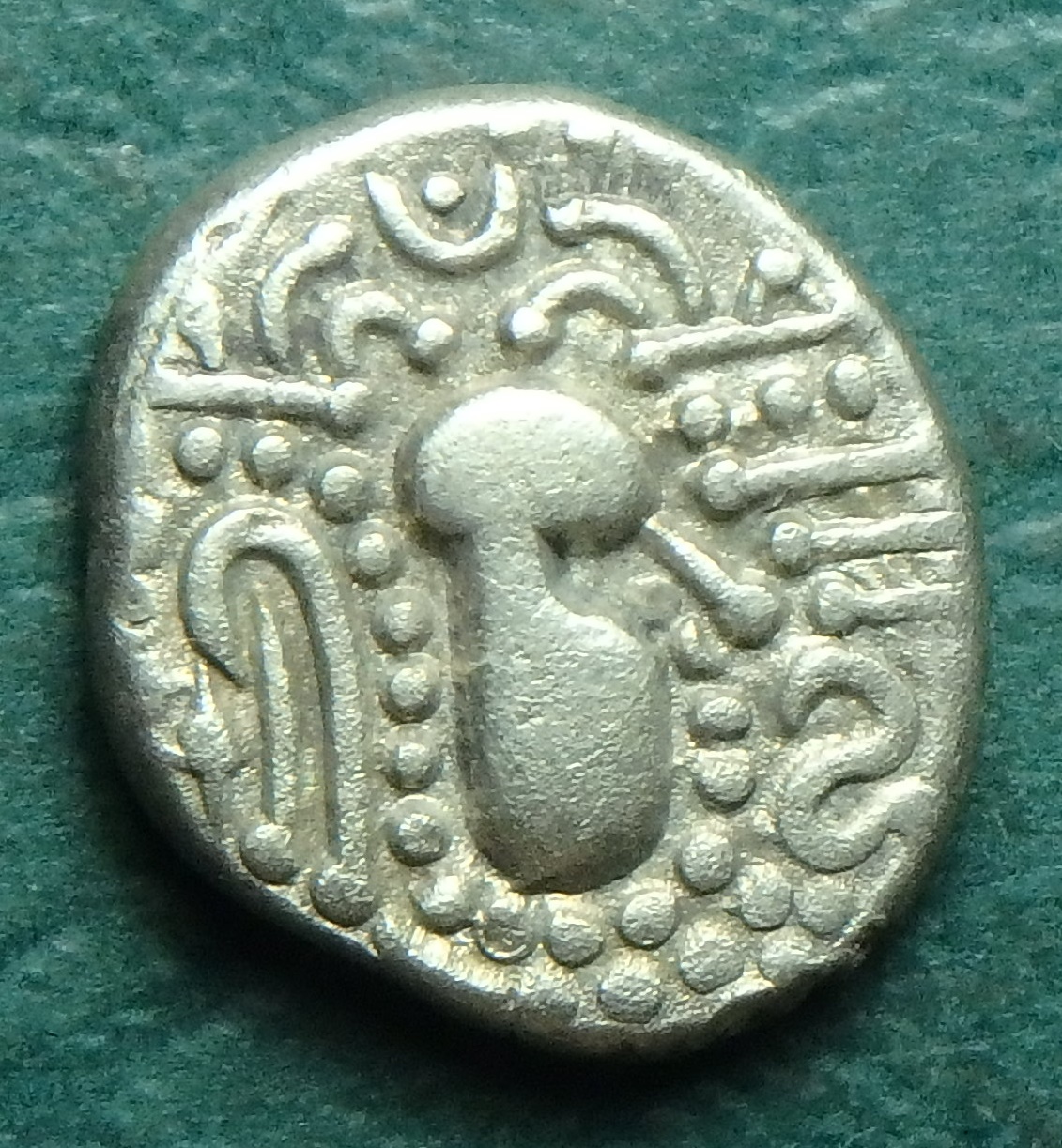 225-650 Sasanian obv.JPG