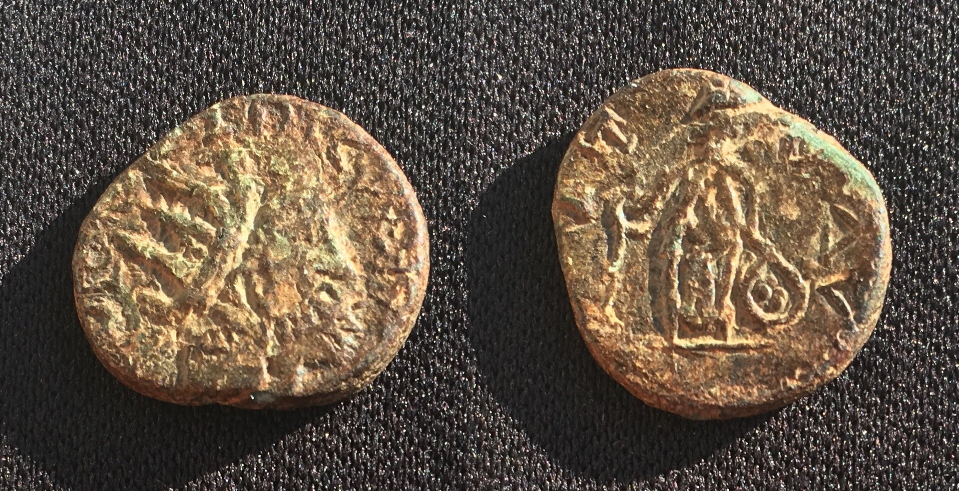 260-280 CE (Circa) Barbaric Antoninianus Radiate Gaul 'Radiate Bust' 'Laetitia'.jpg