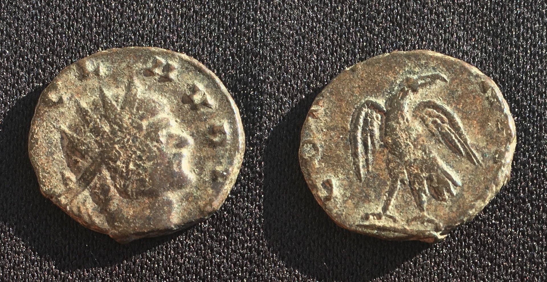 270-275 CE AE Antoninianus Claudius II CONSECRATIO Eagle.jpg