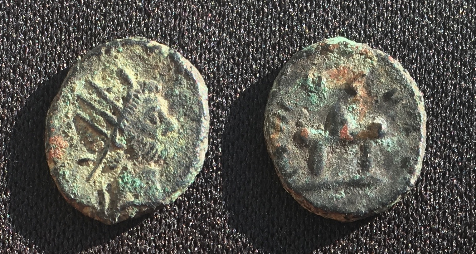 270-early 300s CE AE Barbarous Imitation of Claudius II Gaul Altar Type.jpg