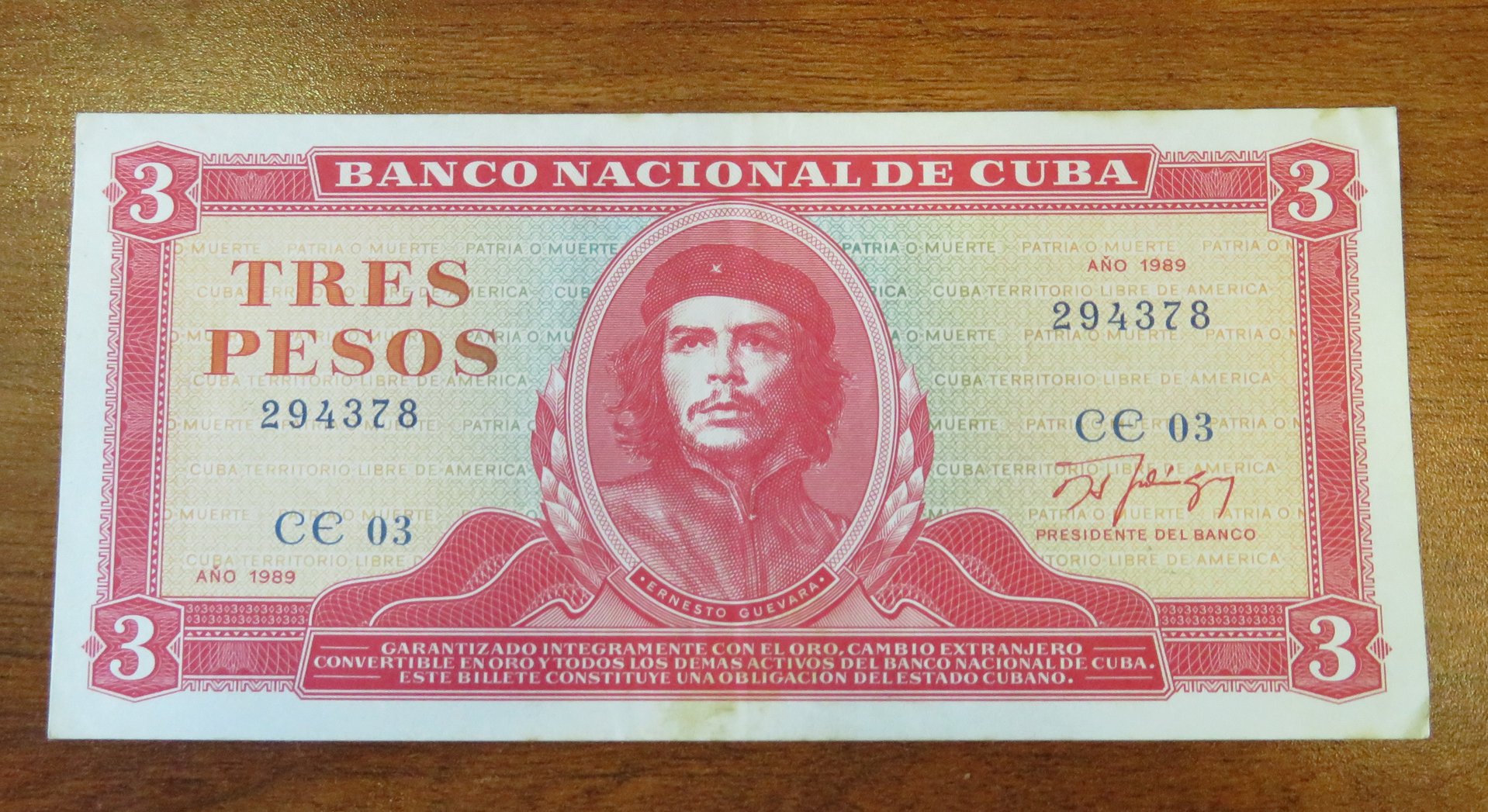 3 Peso obverse.JPG