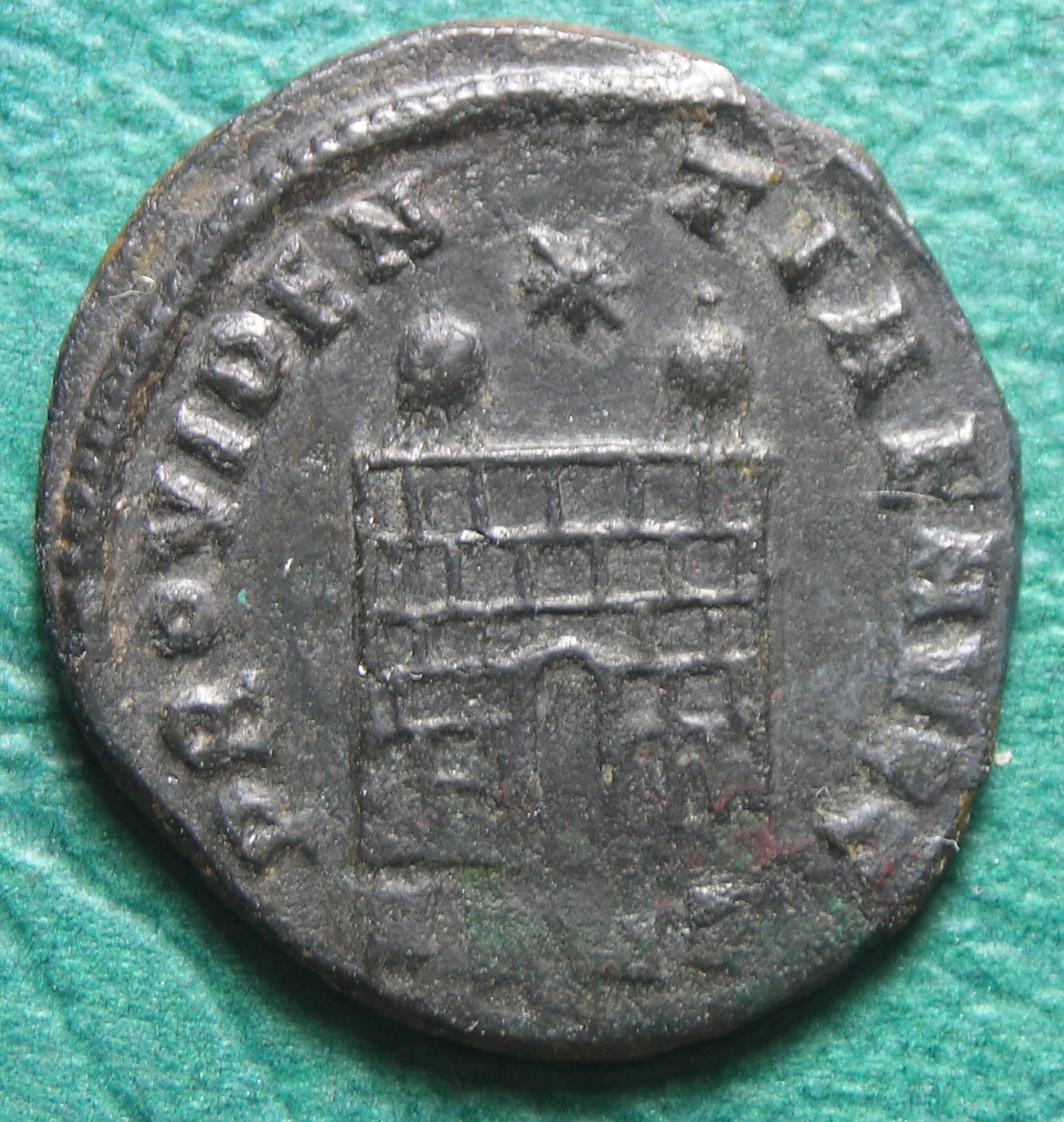 326-327 Constantine I rev.JPG