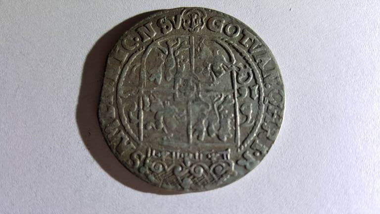 3_cm_Coin_Back.jpg