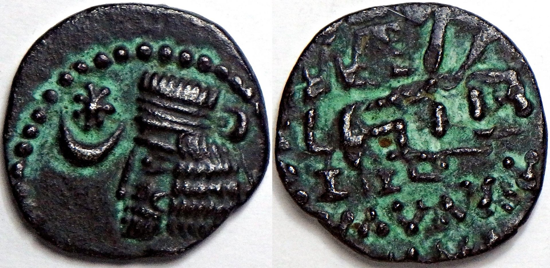 40-47 AD Parthian Vardanes I 1d.jpg