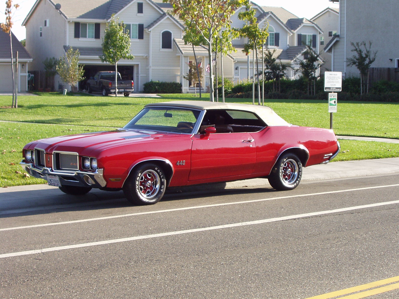 442 front rt-top up.jpeg