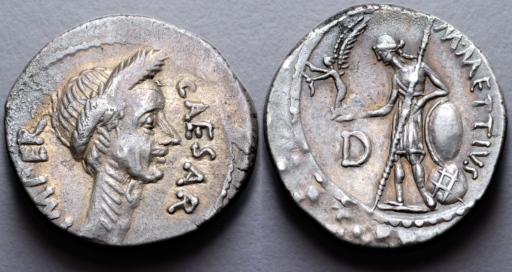 480-17 Mettia & Caesar Denarius. M.METTIVS . AM#0637-32, 18mm 3g21.jpg