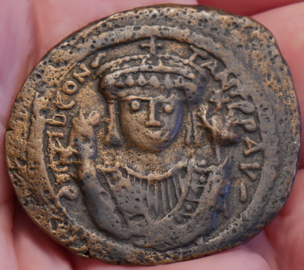578_to_582_TiberiusIIConstantine_AE_Follis_01.png