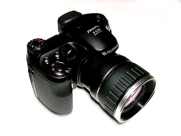 600px-S5200fujifilmfinepix.jpeg
