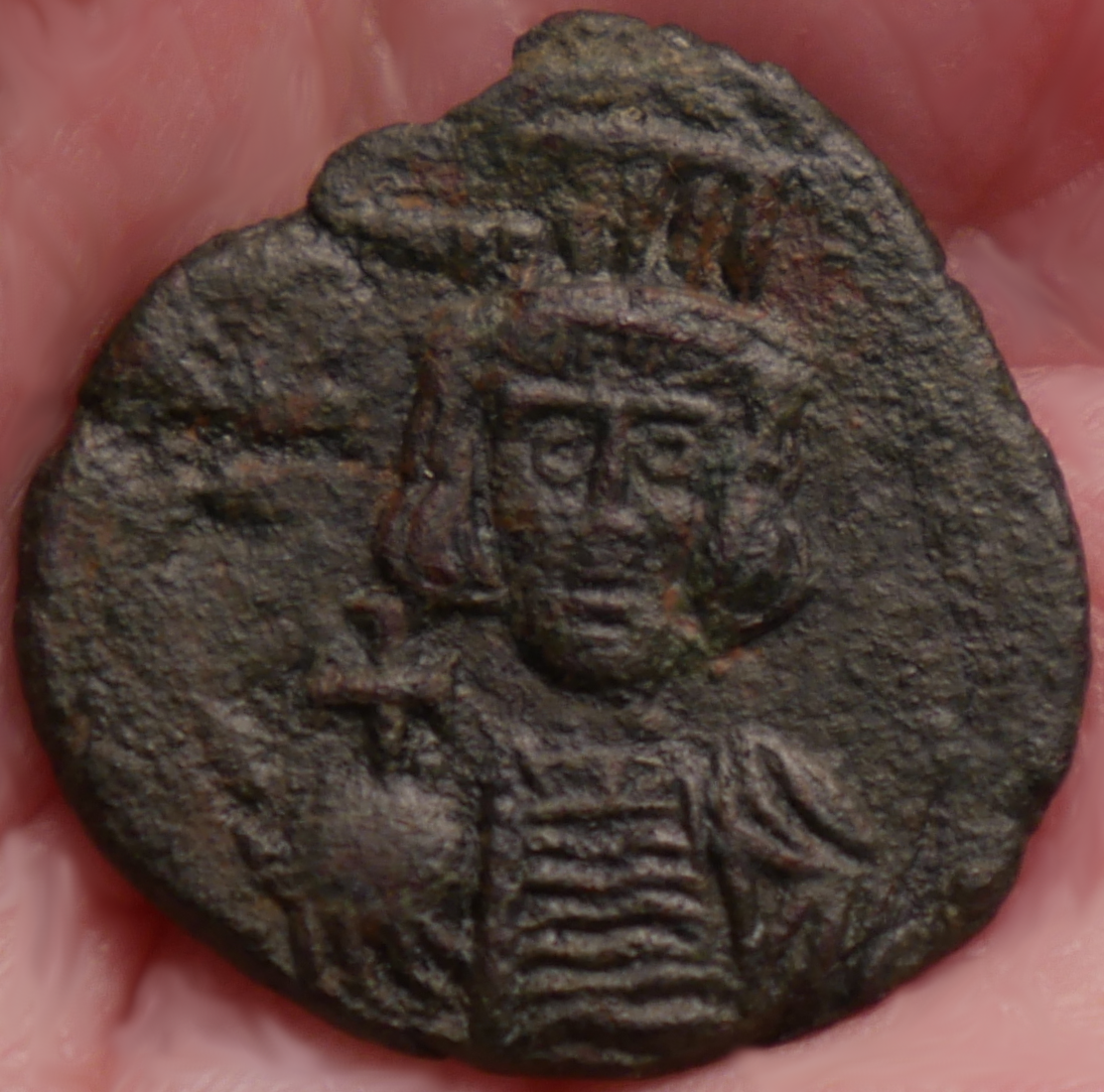 668_to_685_ConstantineIV_Follis_01.png