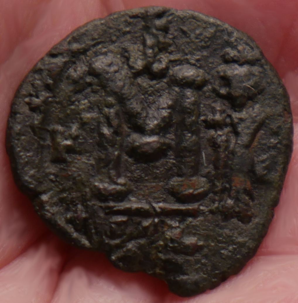 668_to_685_ConstantineIV_Follis_02.png