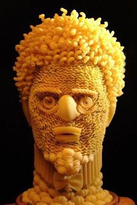 67475b65f9929287902f9283dddbdcf3--pasta-art-food-sculpture.jpg