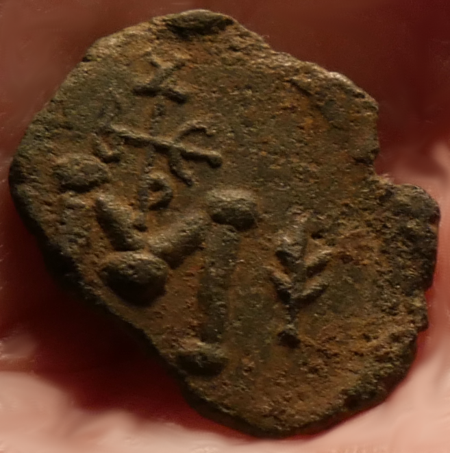698_to_705_TiberiusIII_AE_Follis_02.png