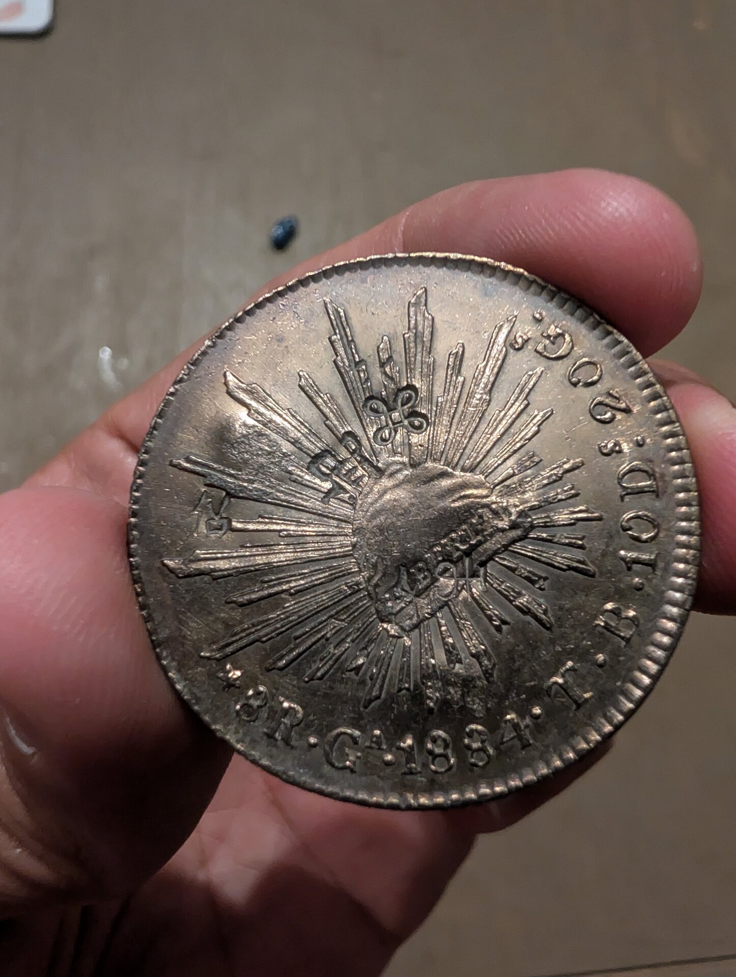 8 reales 2.jpg