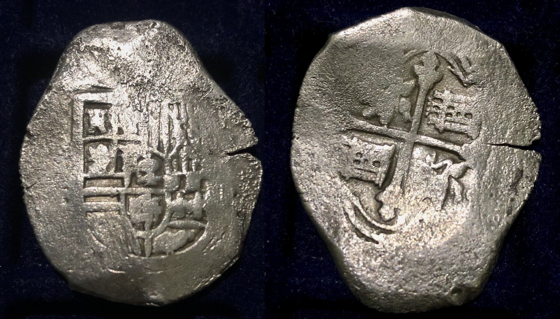 8 reales.jpg