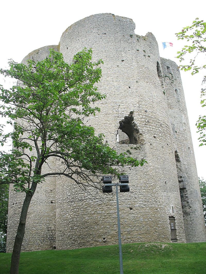 800px-Etampes2.jpg