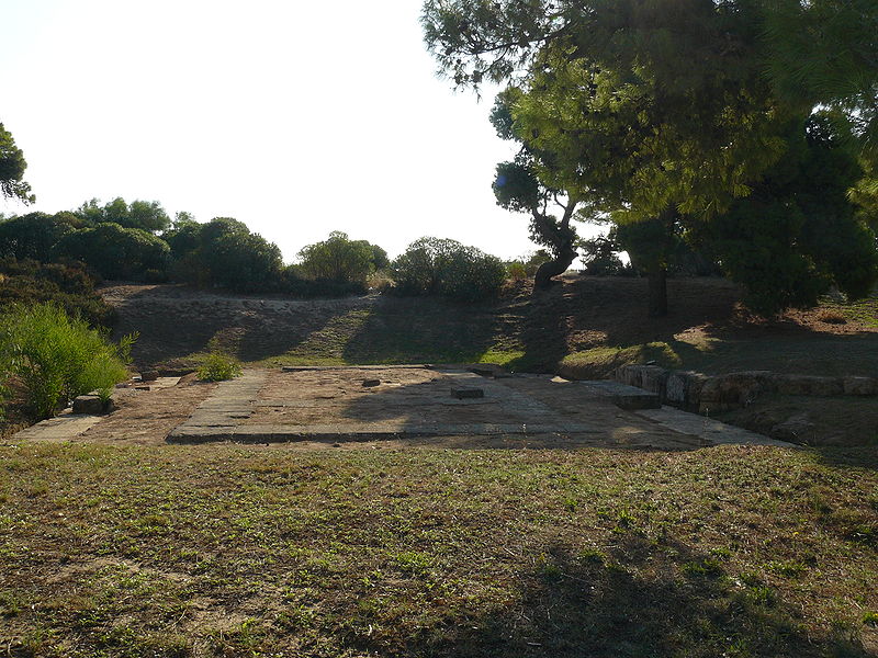 800px-Temple_of_Artemis_Tauropolos.jpg