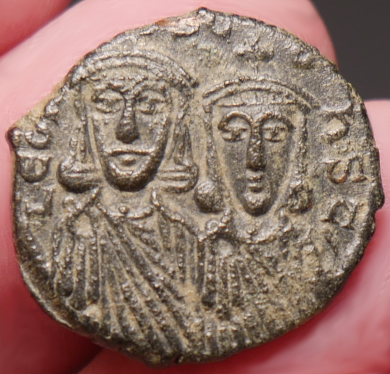 813_to_820_LeoV_AE_Follis_01.png