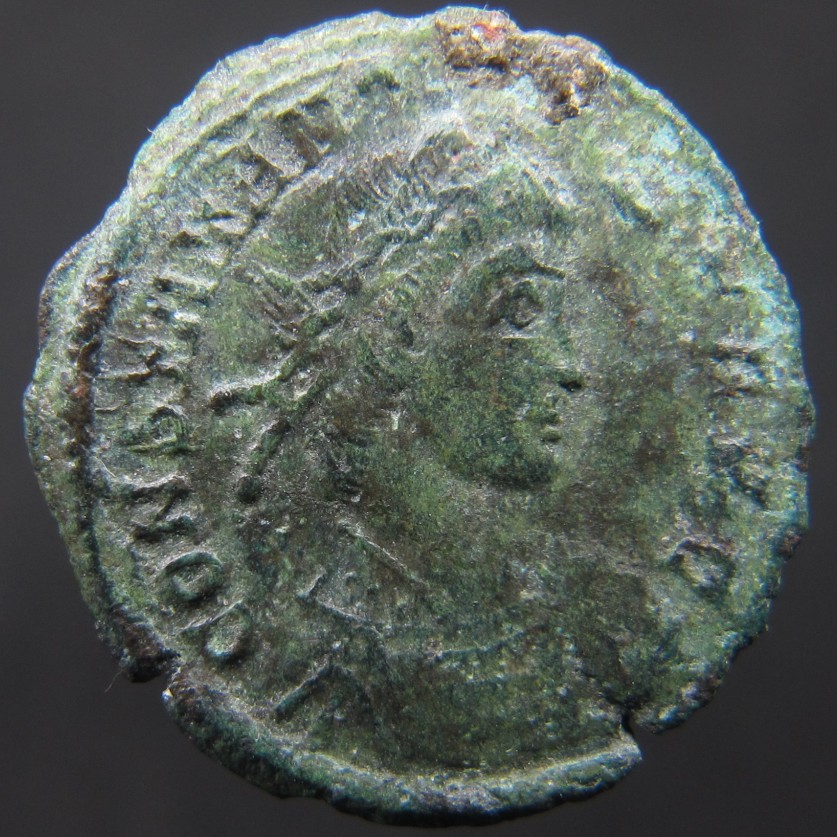 (9) CONSTANS RIC VIII. Arles 58 (Error) (O).jpg