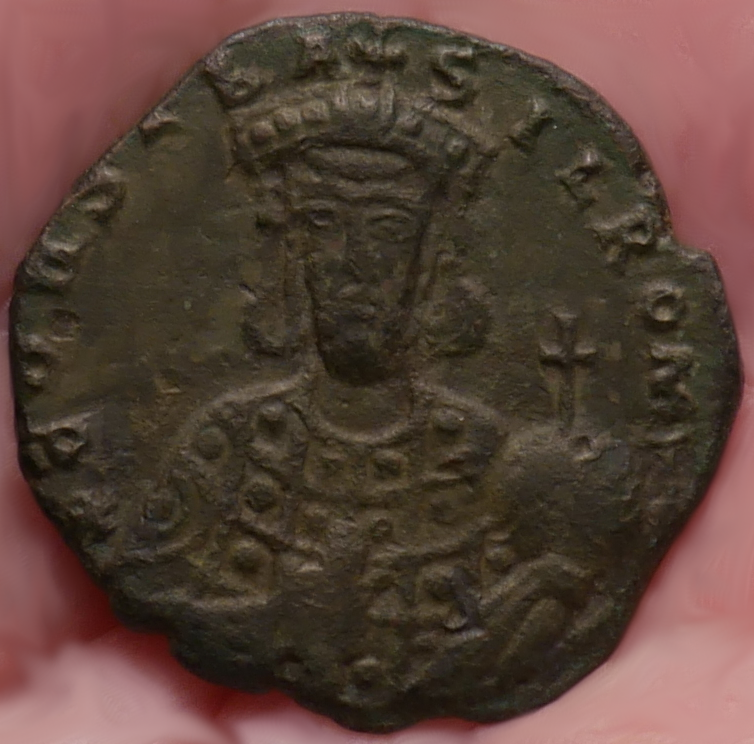913_to_959_ConstantineVII_AE_Follis_01.png