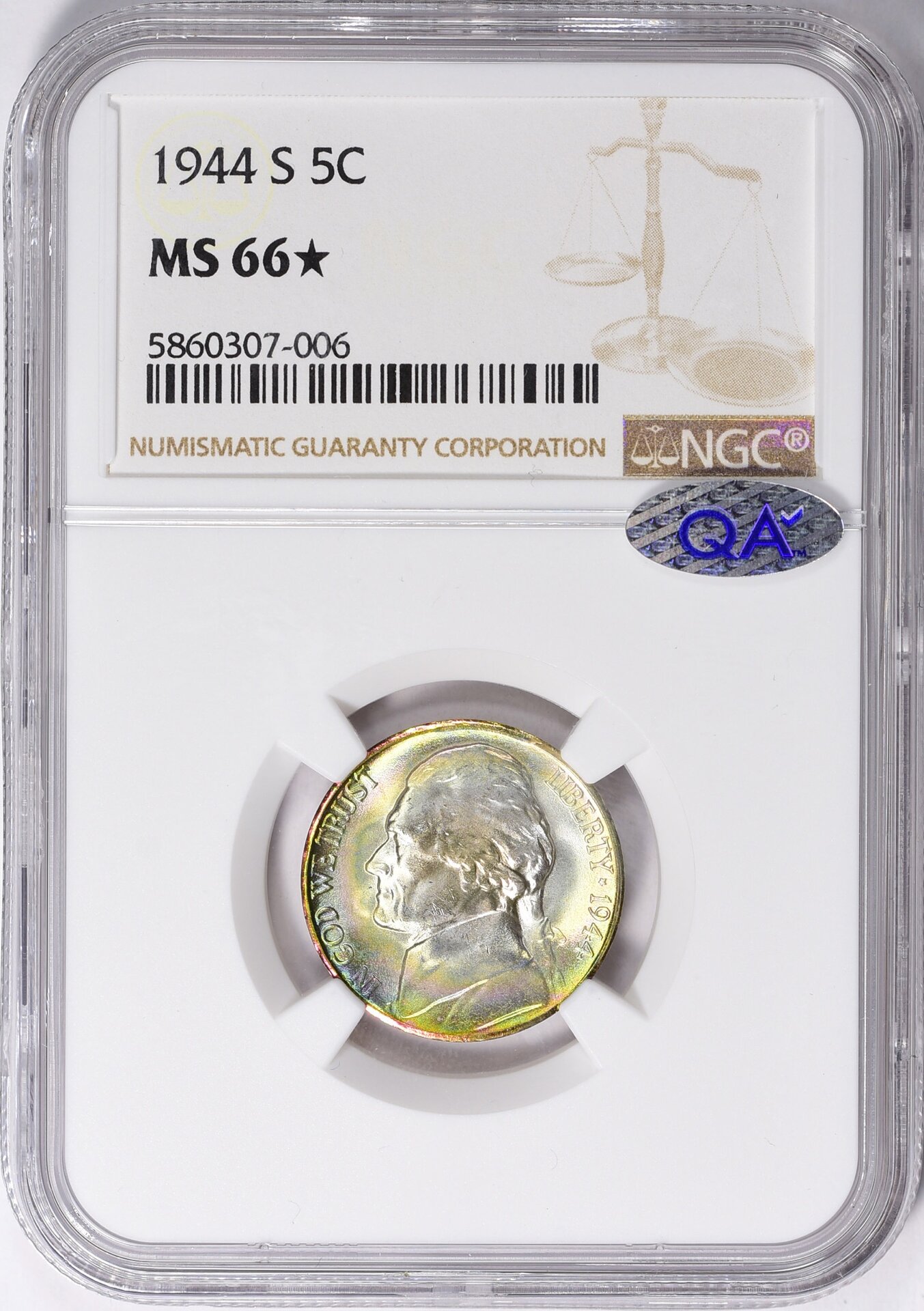 943899-1.jpg