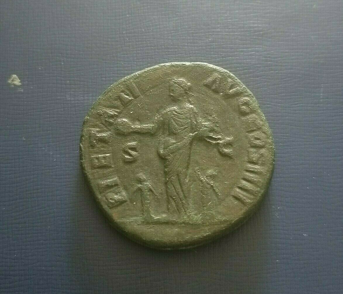 A pius r.jpg