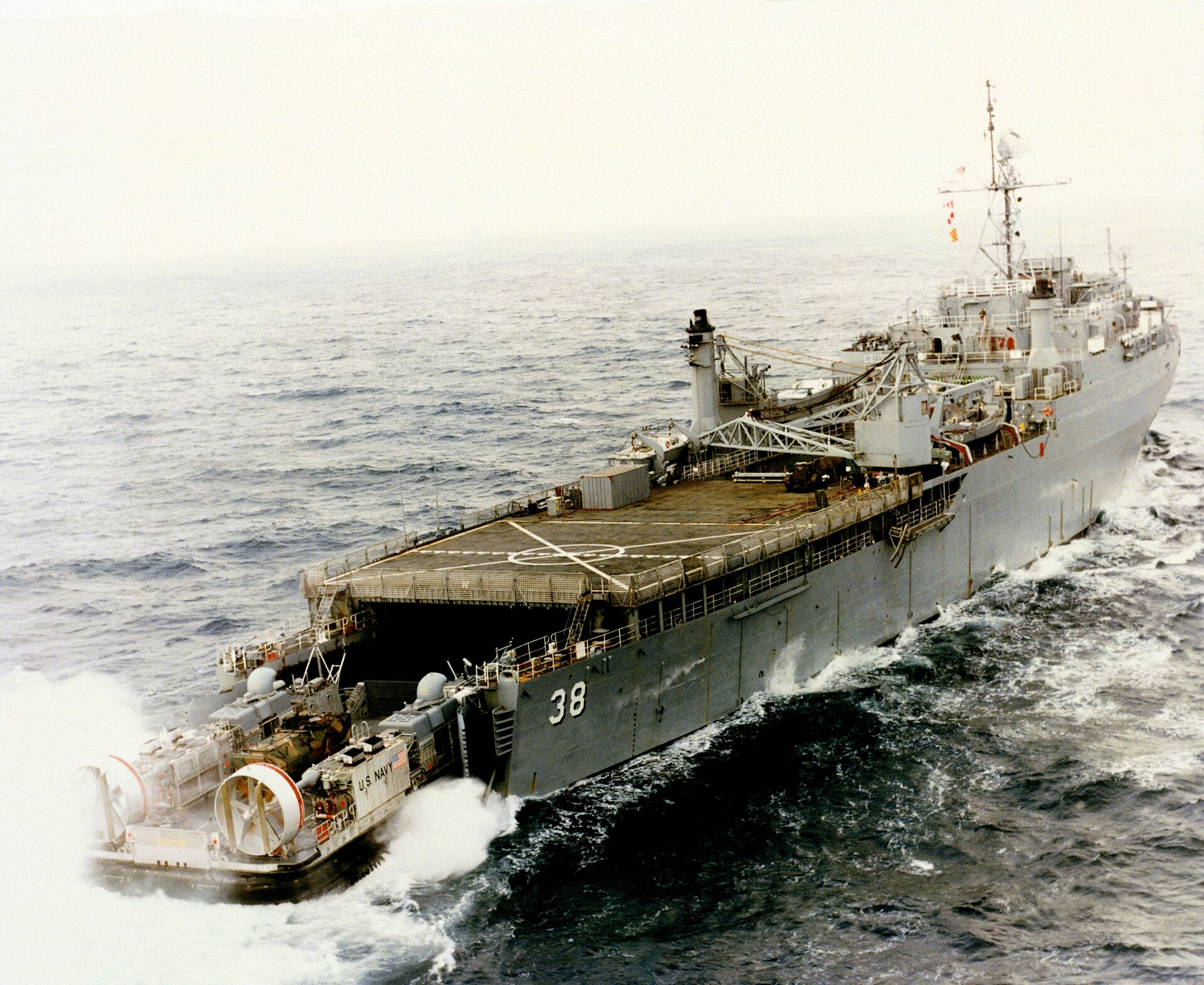 A_LCAC_enters_USS_Pensacola_(LSD-38)_while_underway_in_1985.jpeg