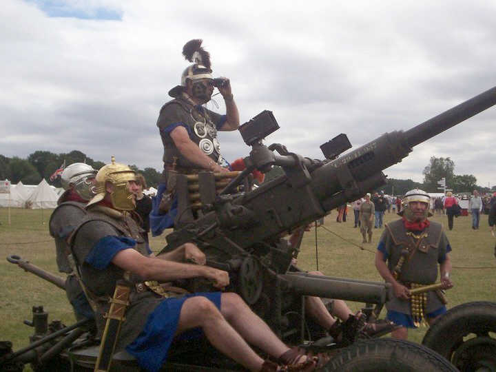 aagun.jpg