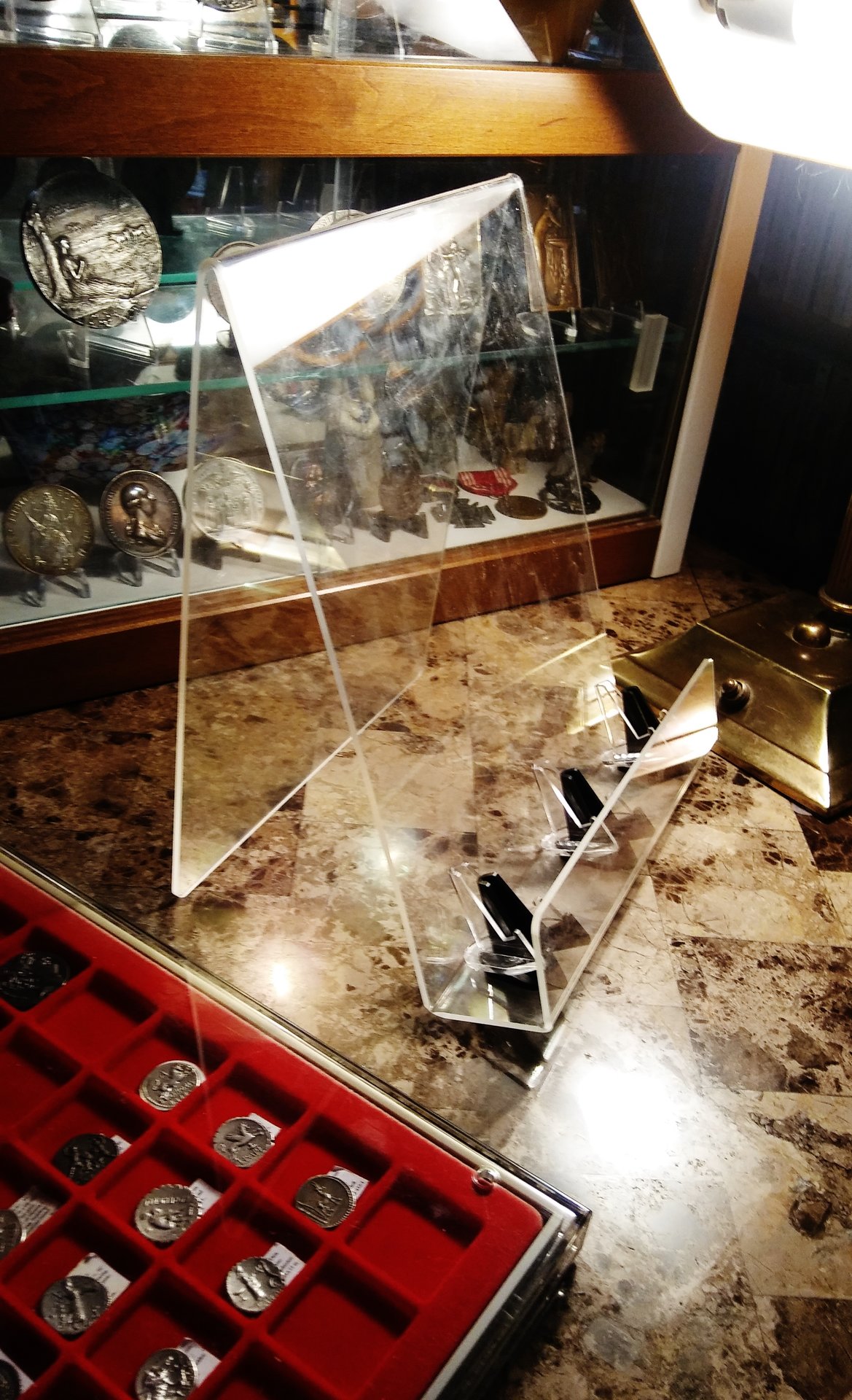 Acrylic easel for coin trays 2.jpg