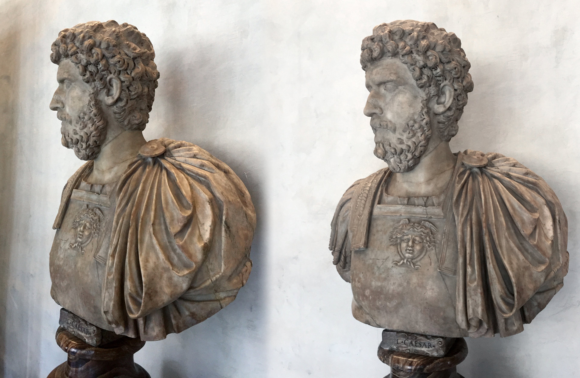 Aelius_Caesar_Bust.jpg