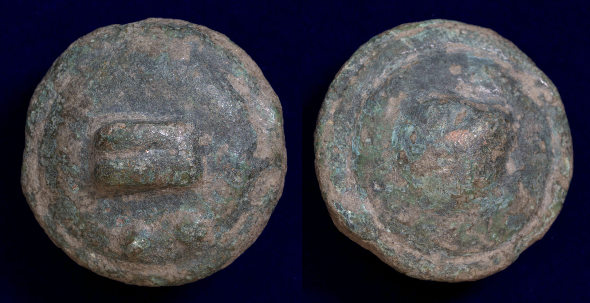 AES Grave astagalos.jpg