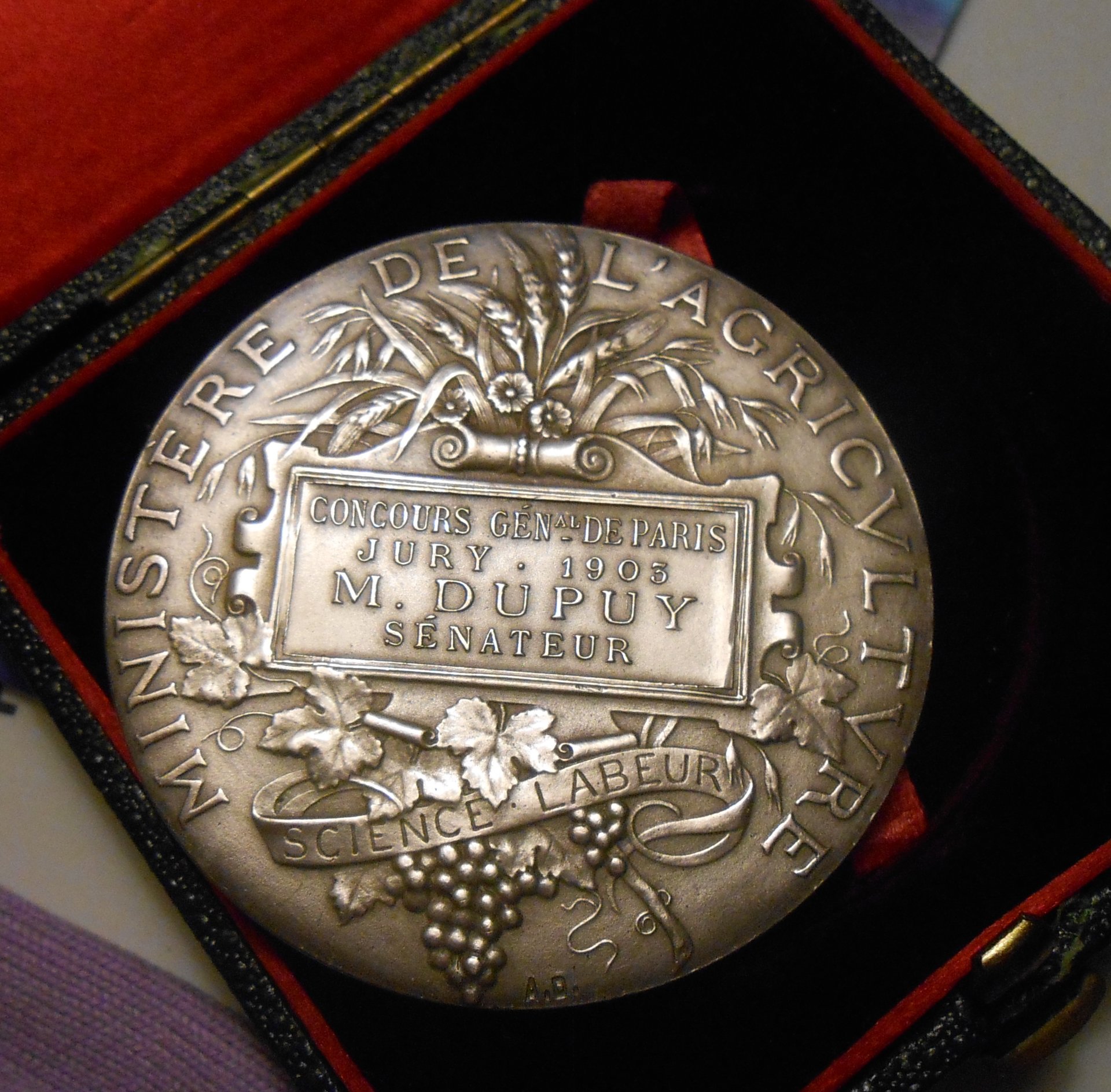 agriculturemedals adbox.jpg