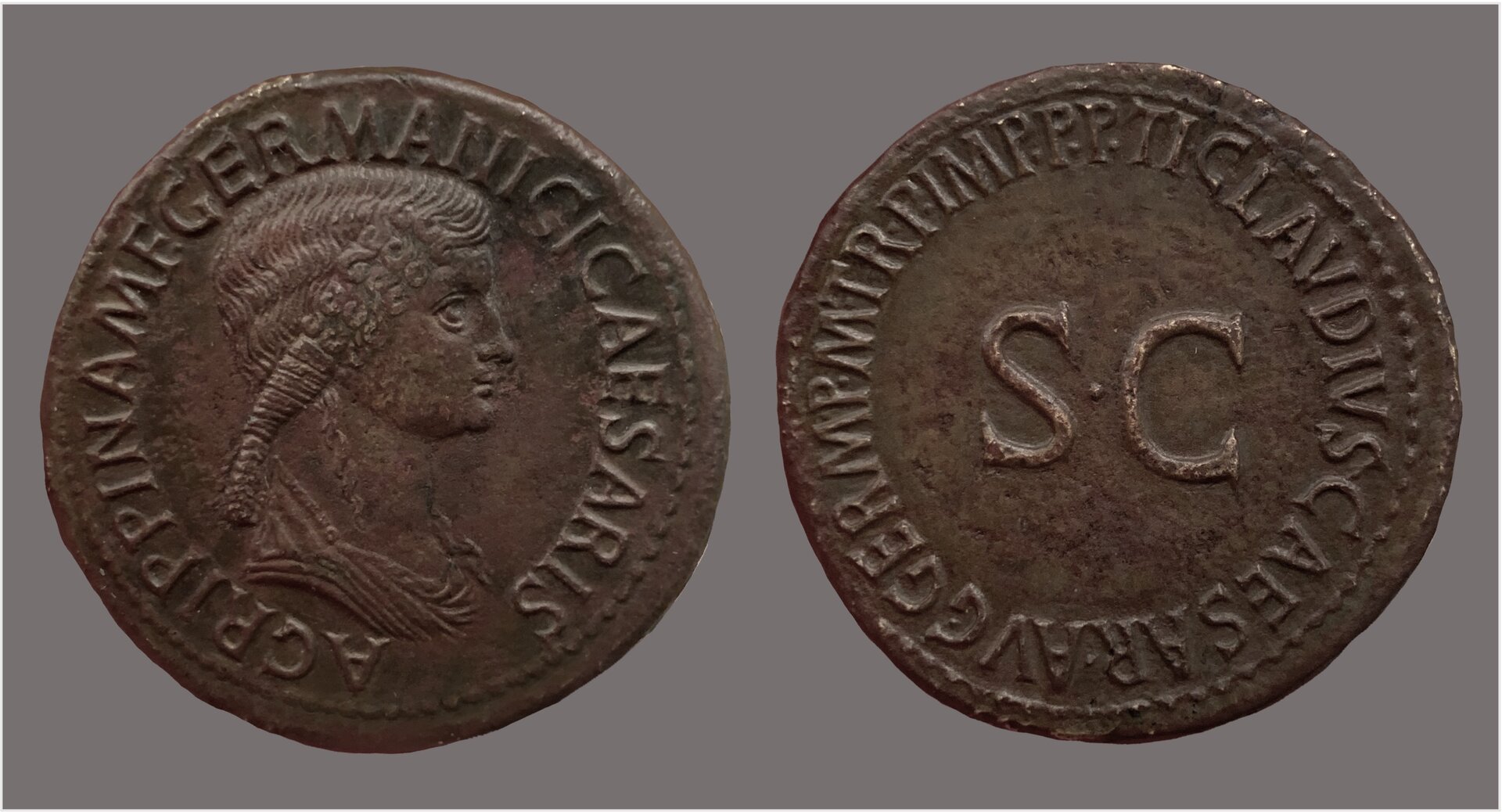 Agrippina Sr sestertius.jpg
