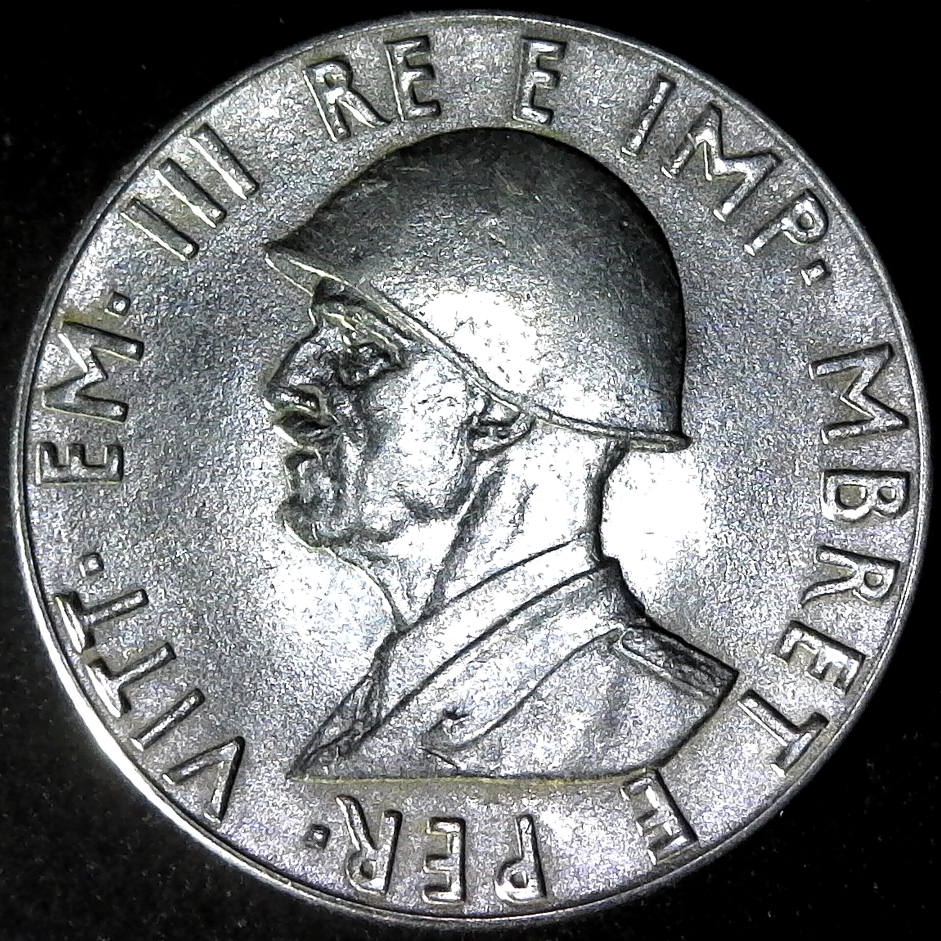 Albania 2 Lek 1939 obverse (2).jpg