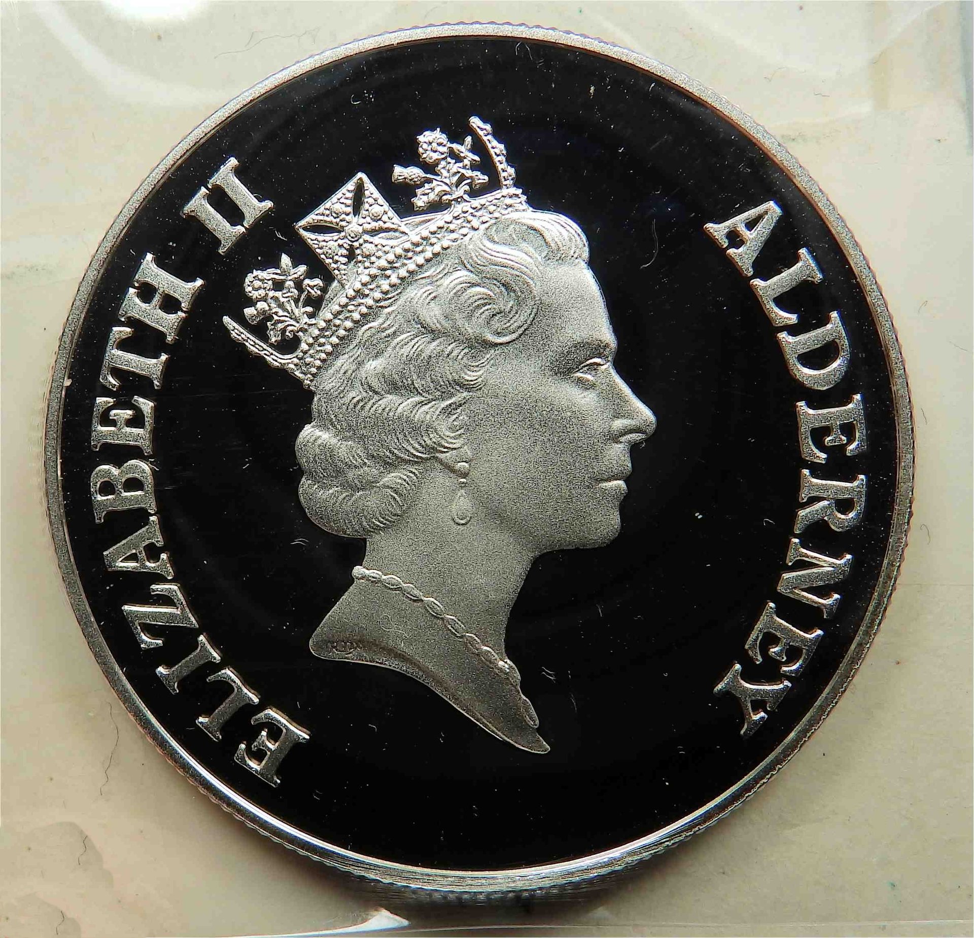 Alderney 2 pounds1995 obv.jpg
